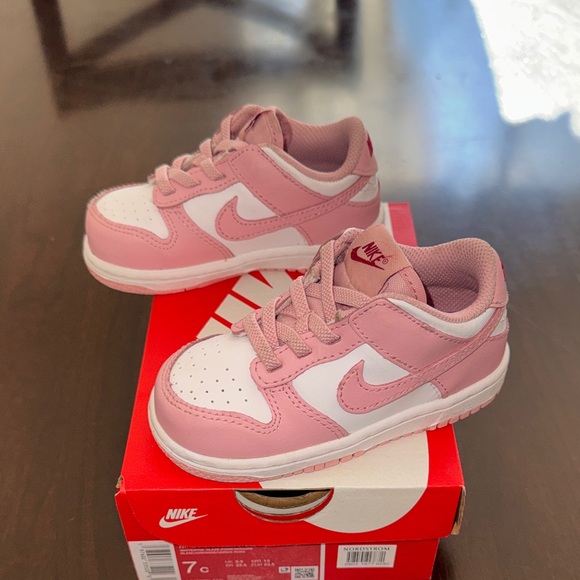 Nike Kids Dunk Low Rose Sneakers - Picture 7 of 11
